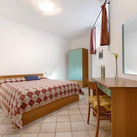 Rustico Spagnol 3 * تينيالي